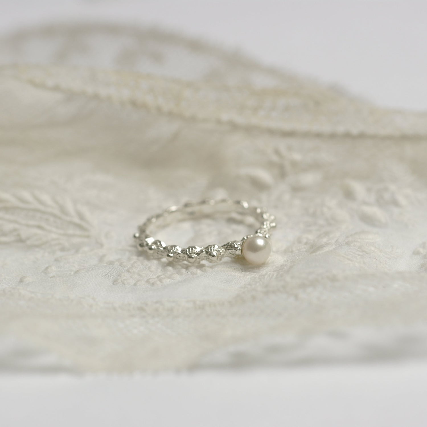 ring geinspireerd op de zeeuwse knoop voor het Rijksmuseum-Hester Zagt
