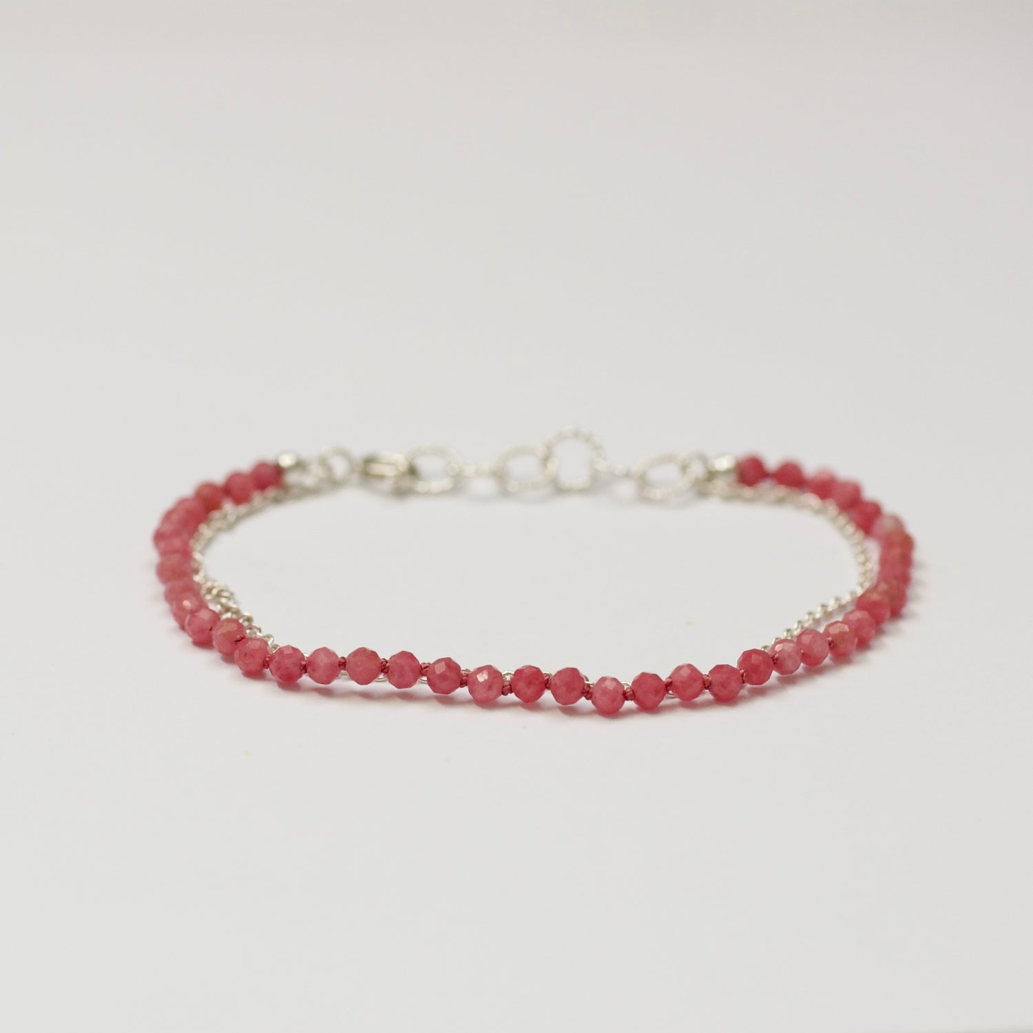 Armband mit Rubin und Silber