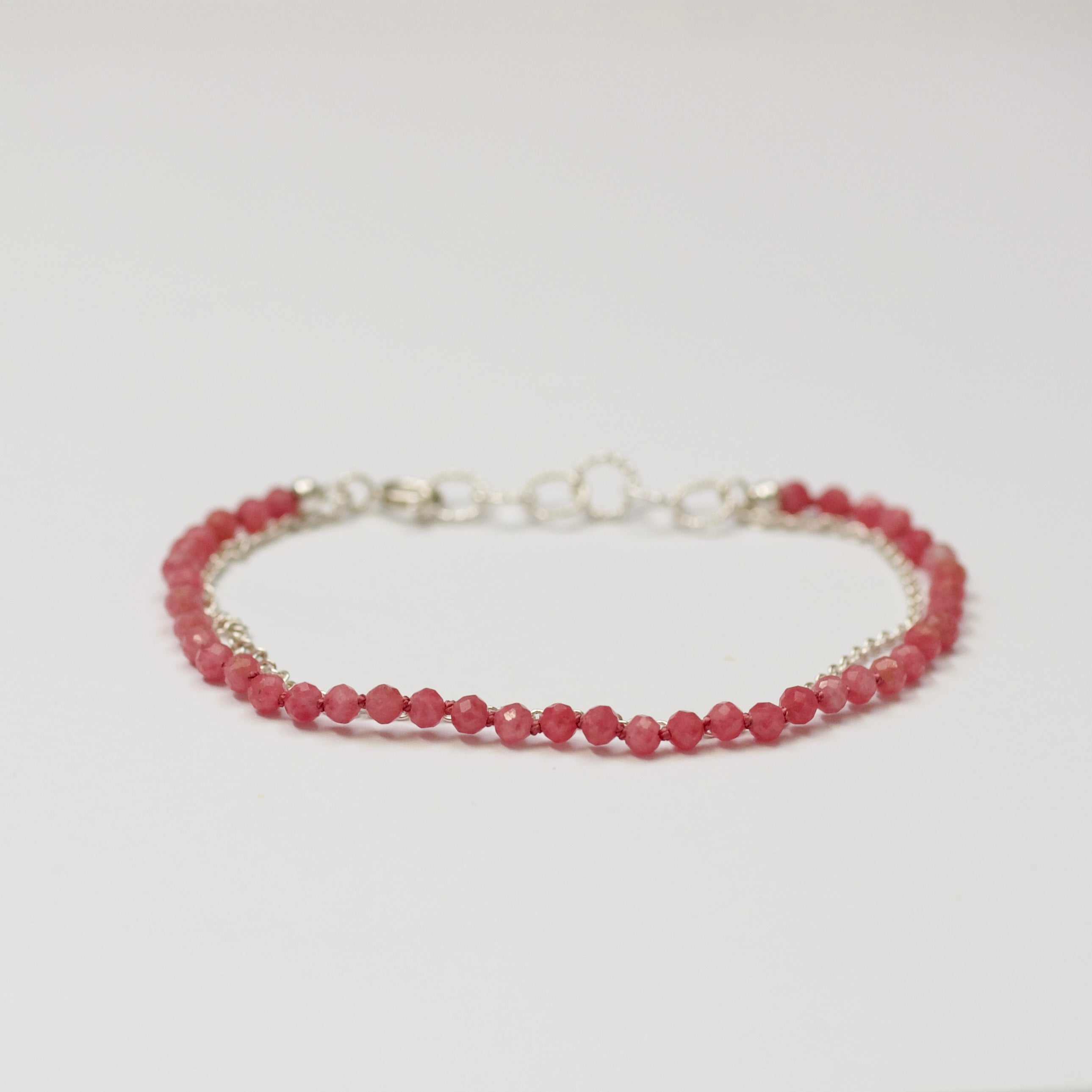 Armband mit Rubin und Silber