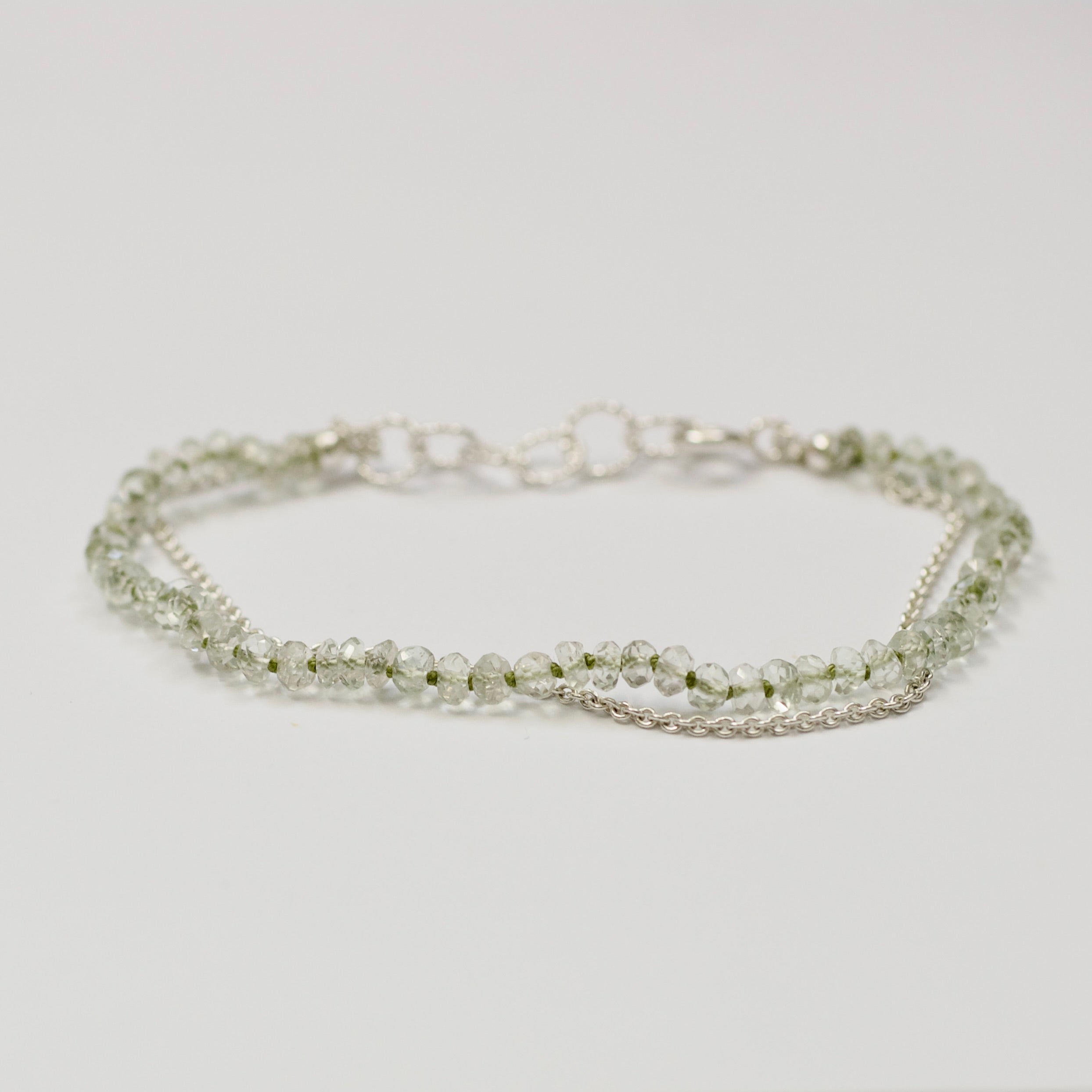 Armband mit Rubin und Silber