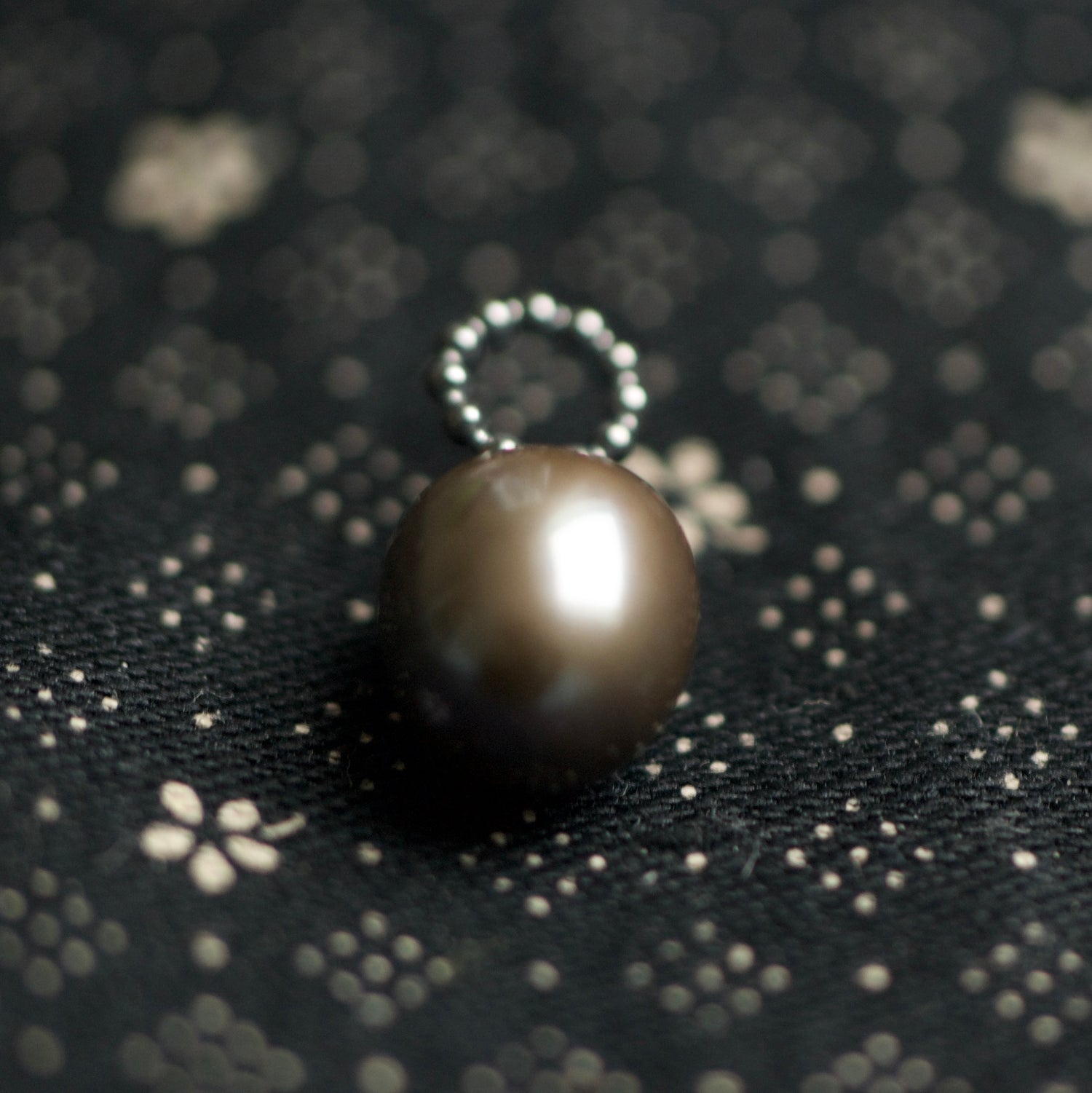 Pendant Vermeer, girl with a pearl earring